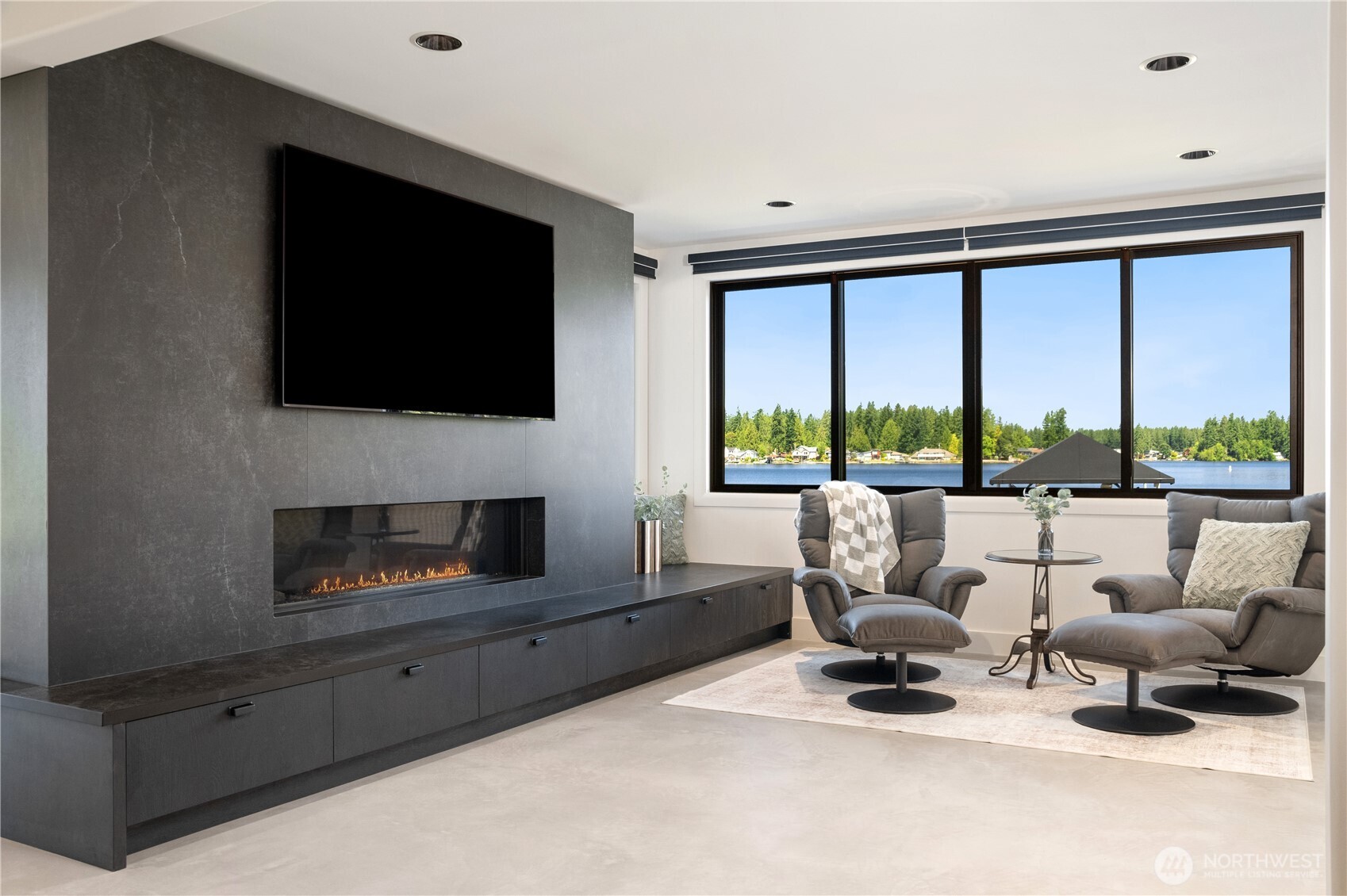 Black Diamond, Washington, 98010, United States, 4 Bedrooms Bedrooms, ,2 BathroomsBathrooms,Residential,For Sale,1902015