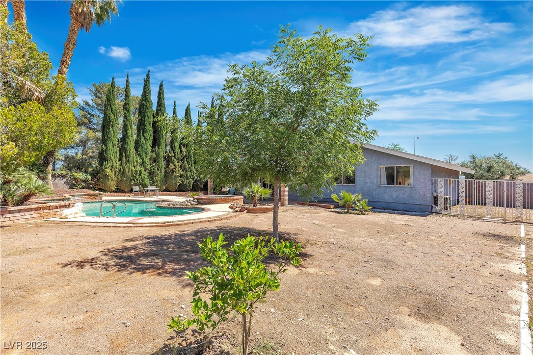 Las Vegas, Nevada, 89146, United States, 4 Bedrooms Bedrooms, ,2 BathroomsBathrooms,Residential,For Sale,1901179
