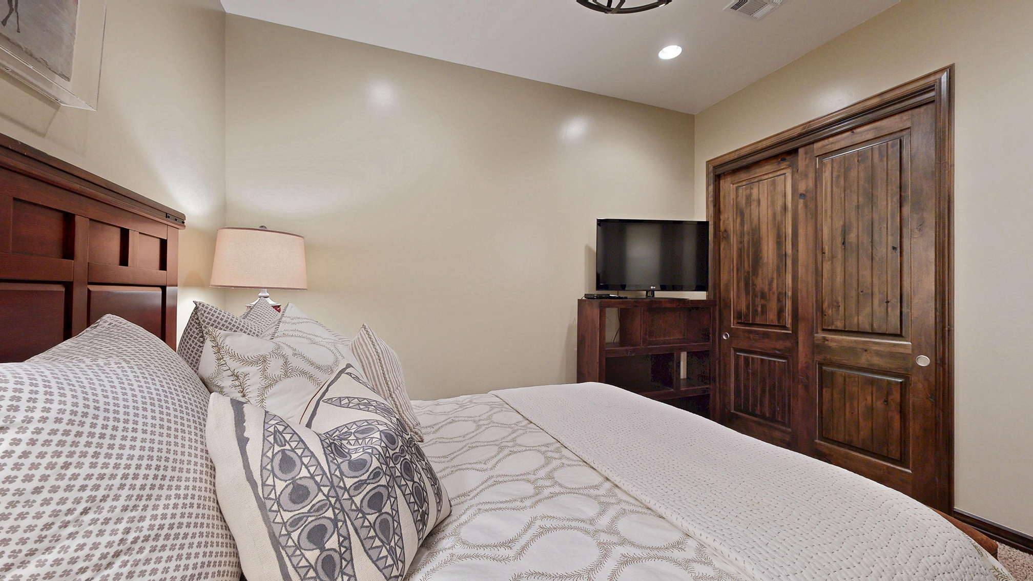 Alto, New Mexico, 88312, United States, 3 Bedrooms Bedrooms, ,3 BathroomsBathrooms,Residential,For Sale,1882409