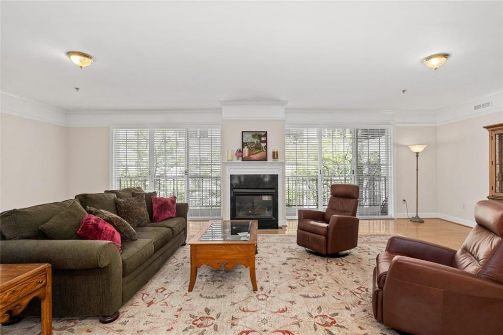 Atlanta, Georgia, 30327, United States, 2 Bedrooms Bedrooms, ,3 BathroomsBathrooms,Residential,For Sale,1895393
