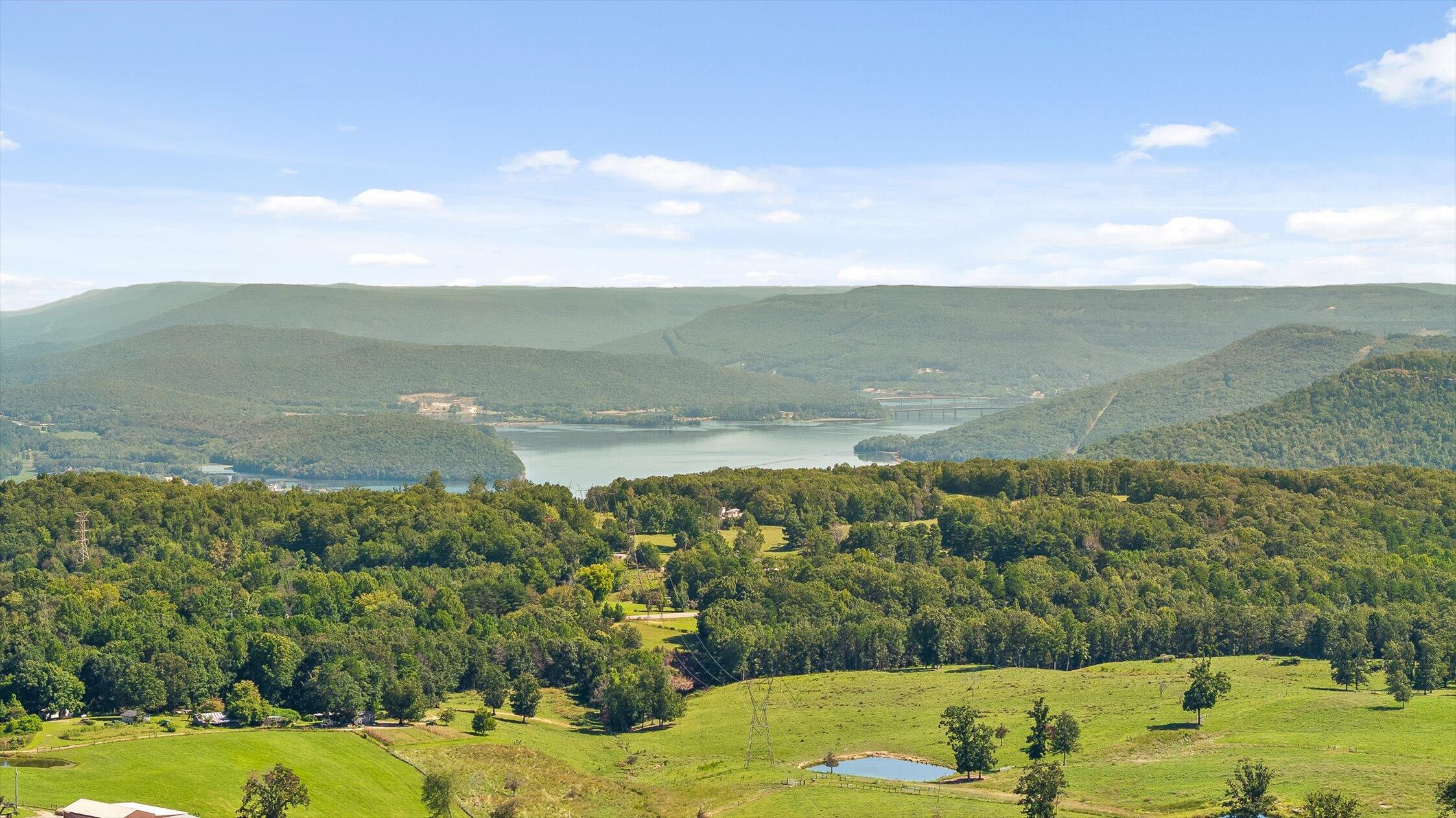 Bryant, Alabama, 35958, United States, 6 Bedrooms Bedrooms, ,3 BathroomsBathrooms,Residential,For Sale,1983058