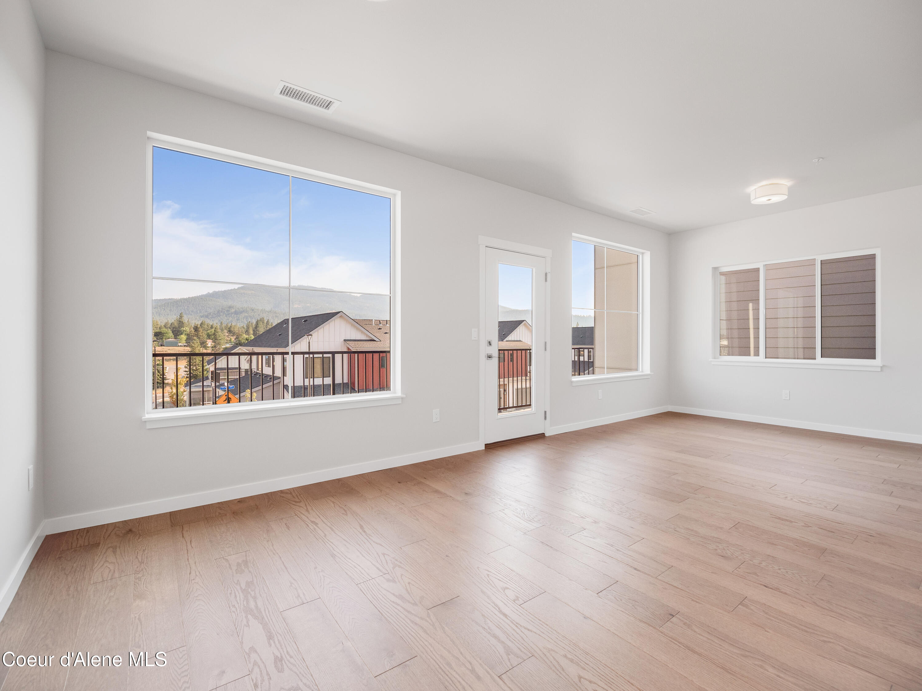 Post Falls, Idaho, 83854, United States, 3 Bedrooms Bedrooms, ,2 BathroomsBathrooms,Residential,For Sale,1895750