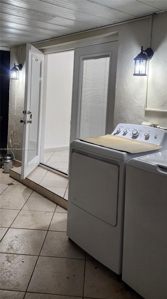 Miami, Florida, 33193, United States, 4 Bedrooms Bedrooms, ,3 BathroomsBathrooms,Residential,For Sale,1898260