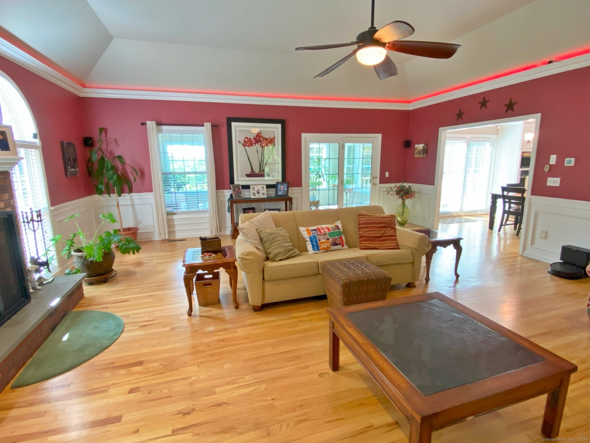 Southbury, Connecticut, 06488, United States, 4 Bedrooms Bedrooms, ,4 BathroomsBathrooms,Residential,For Sale,1932401
