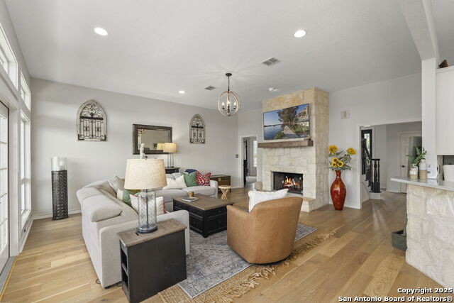 Boerne, Texas, 78006, United States, 4 Bedrooms Bedrooms, ,4 BathroomsBathrooms,Residential,For Sale,1891187