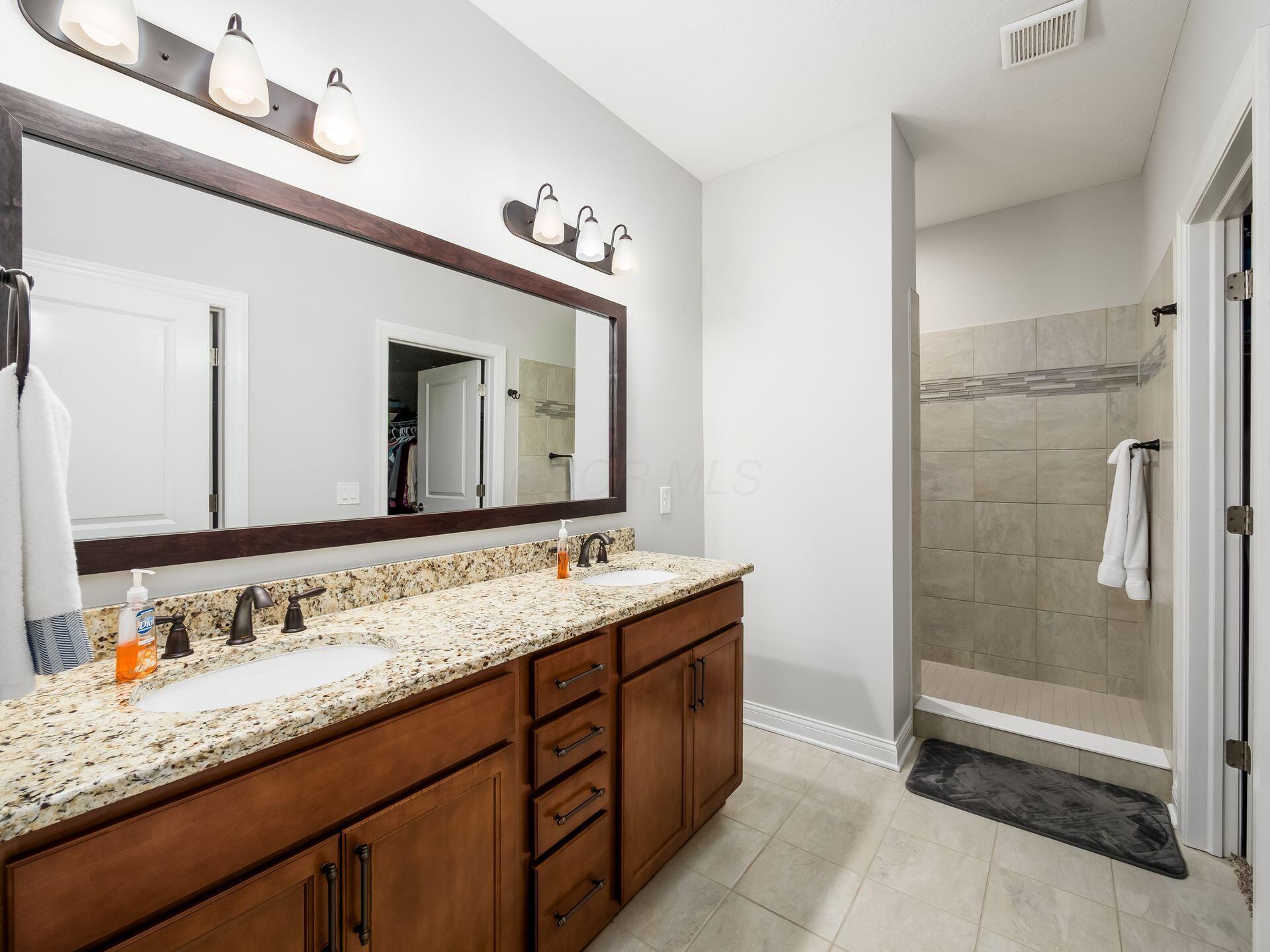 Dublin, Ohio, 43016, United States, 3 Bedrooms Bedrooms, ,3 BathroomsBathrooms,Residential,For Sale,1987850