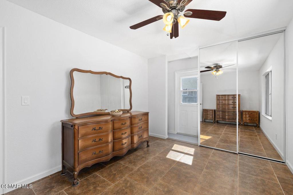 Simi Valley, California, 93065, United States, 3 Bedrooms Bedrooms, ,2 BathroomsBathrooms,Residential,For Sale,1960953