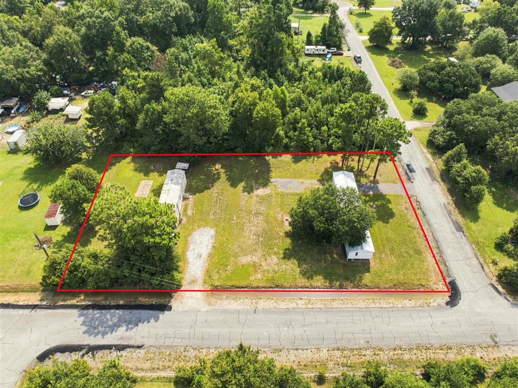 Poinciana Ln, Westlake, LA 70669