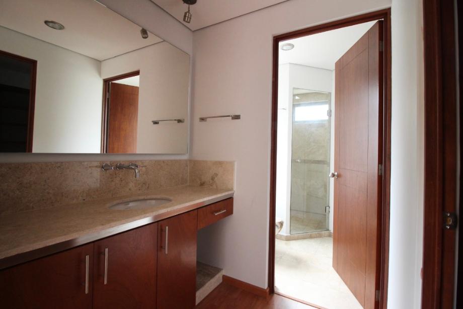 Residencial Bosques, Morelia, Michoacán de Ocampo, 58099, Mexico, 3 Bedrooms Bedrooms, ,2 BathroomsBathrooms,Residential,For Sale,Residencial Bosques,1442752