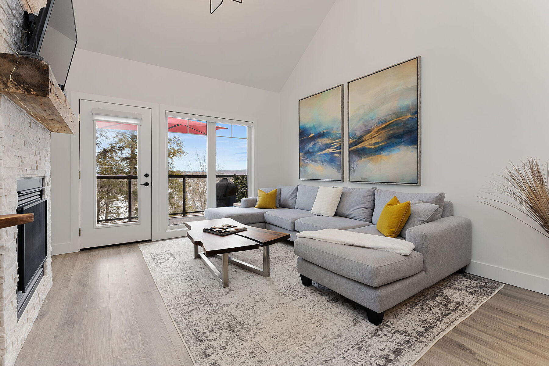  Tree Tops Lane - 物件實景