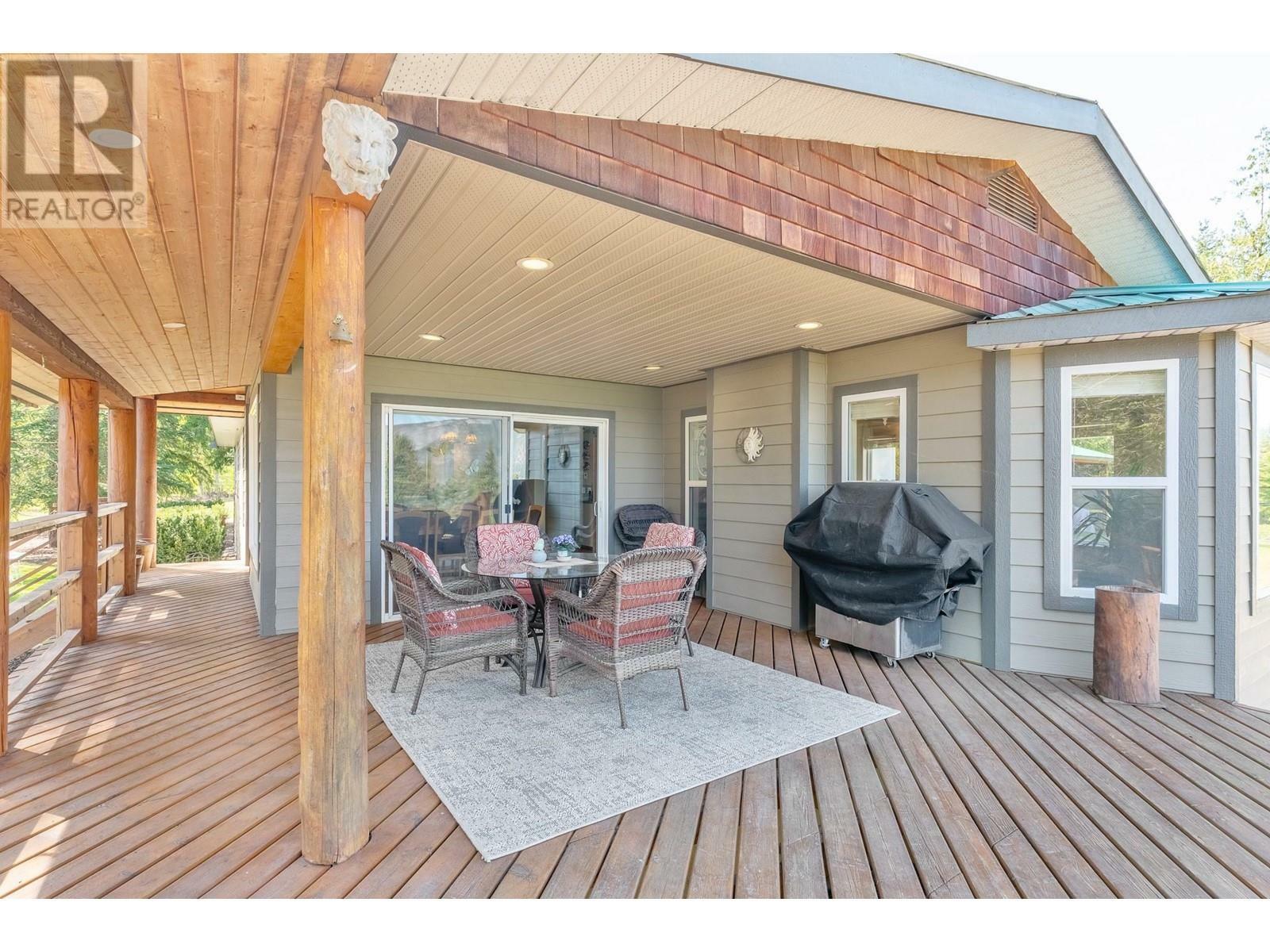 SALMON ARM, British Columbia, V1E 3A4, CA, 4 Bedrooms Bedrooms, ,2 BathroomsBathrooms,Residential,For Sale,1838776