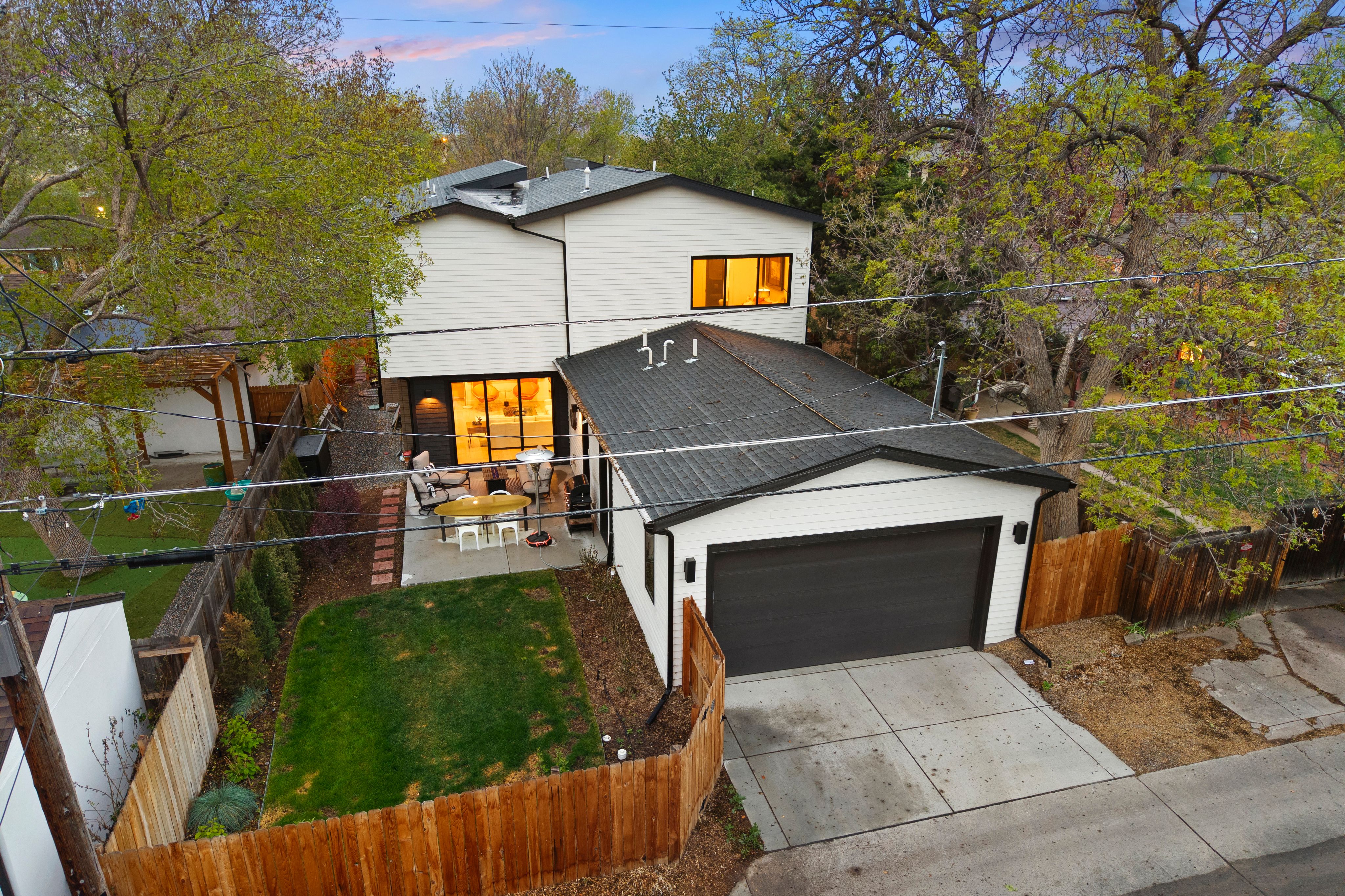  Stunning, Contemporary 5-Bedroom Cory Merrill Home - 物件實景