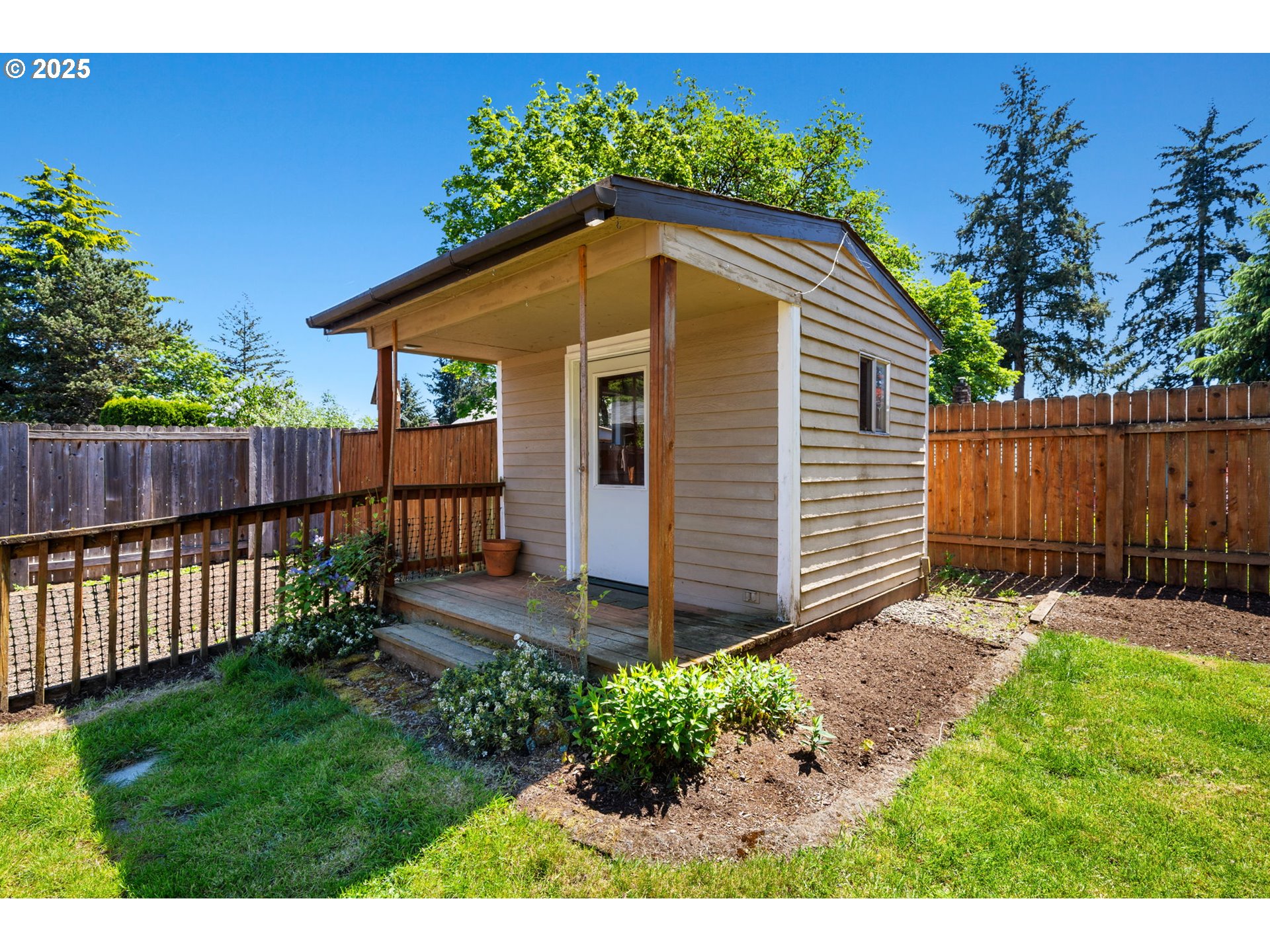 Vancouver, Washington, 98682, United States, 4 Bedrooms Bedrooms, ,2 BathroomsBathrooms,Residential,For Sale,1987487