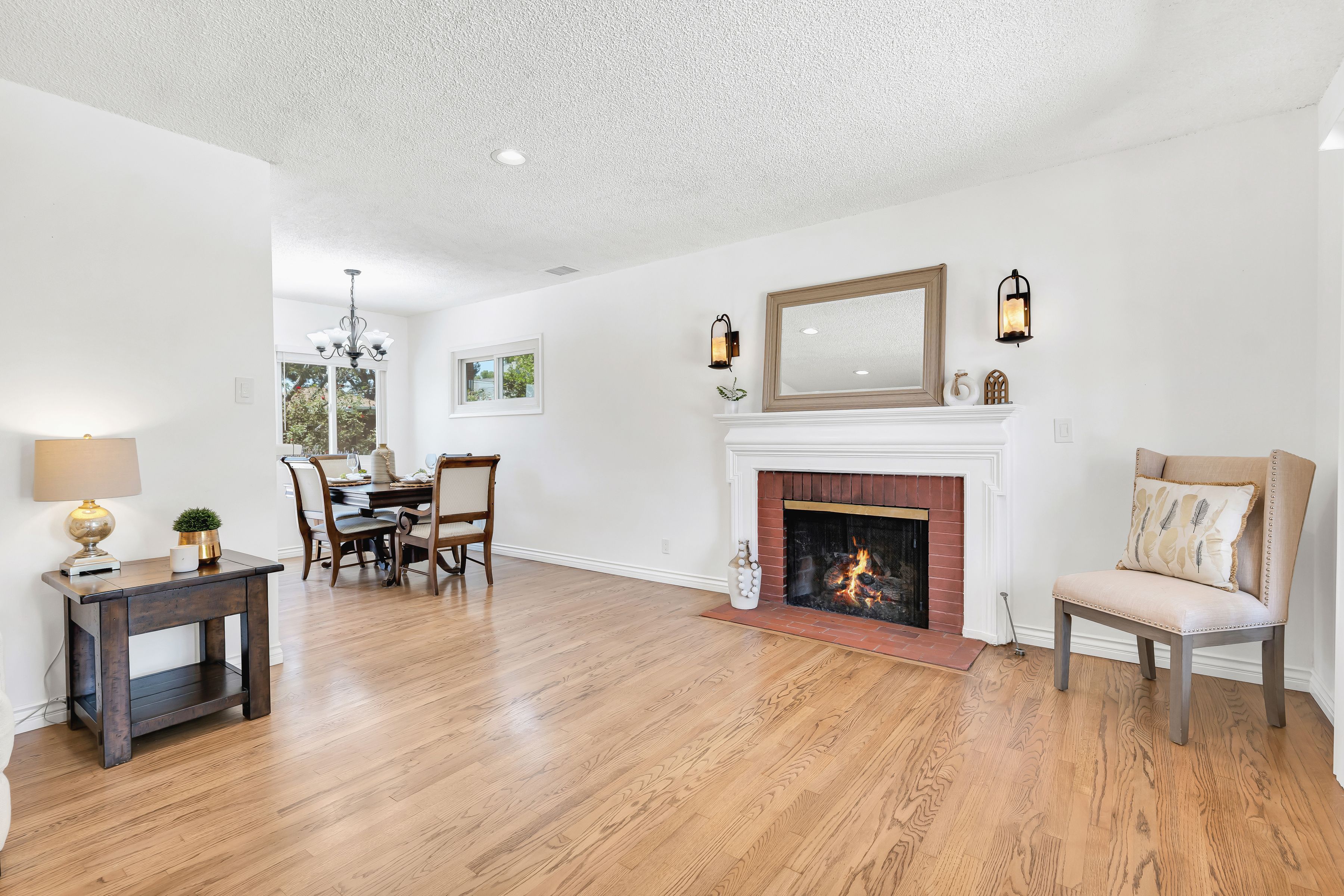  Timeless Charm in Winnetka - 物件實景