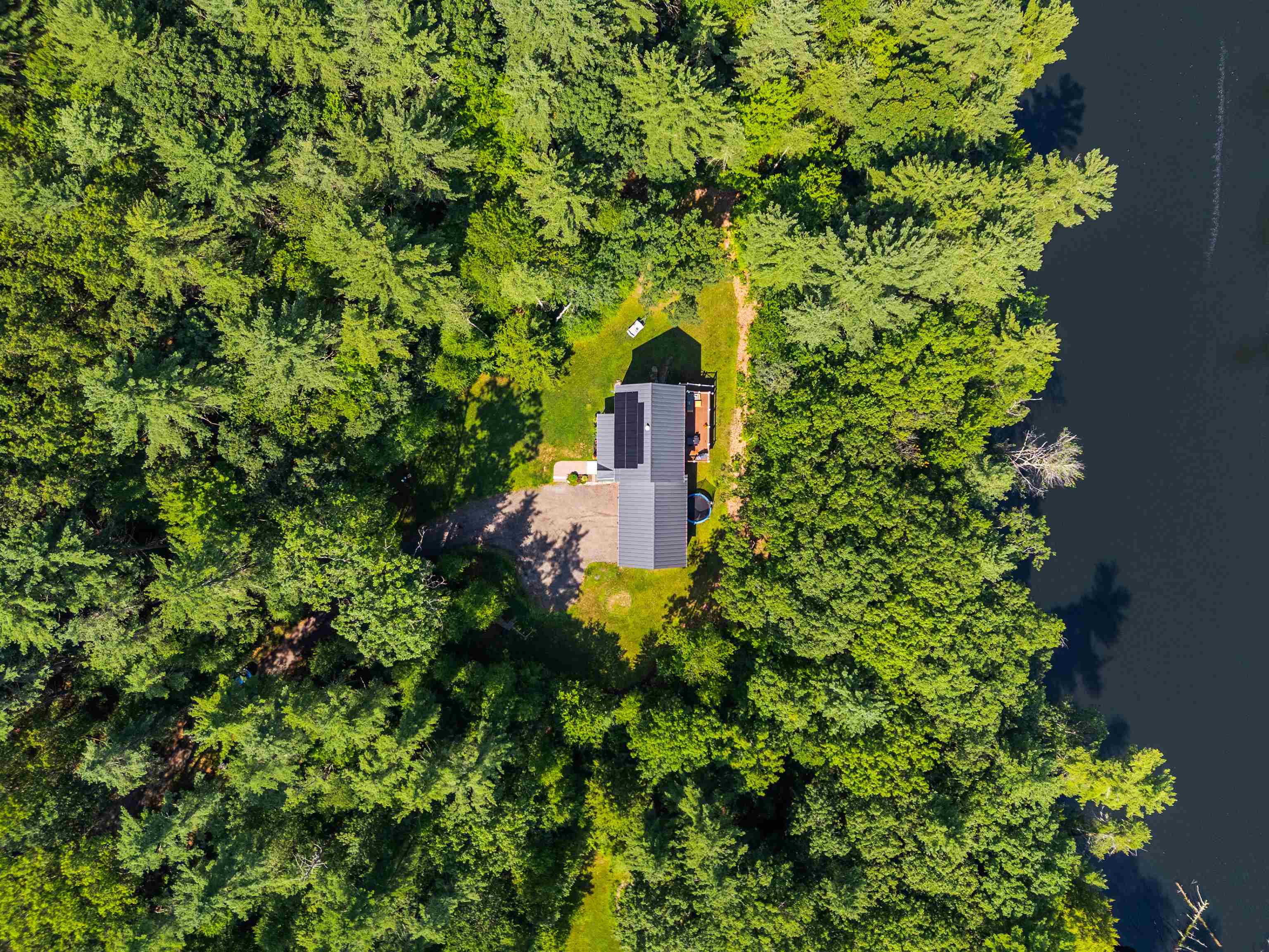 Hollis, New Hampshire, 03049, United States, 3 Bedrooms Bedrooms, ,3 BathroomsBathrooms,Residential,For Sale,1907073