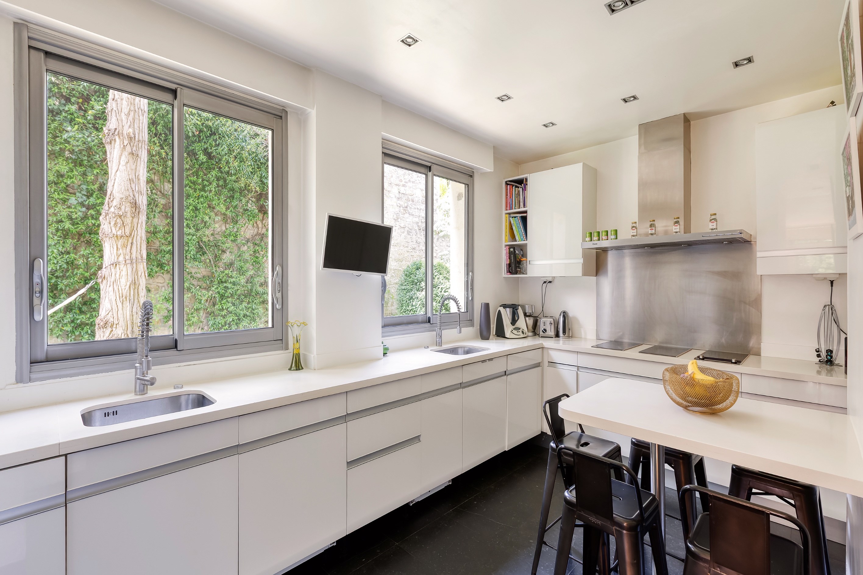  FOR SALE - Apartment with a garden - 4 bedrooms - Bd du Château - St Dominique … - 物件實景