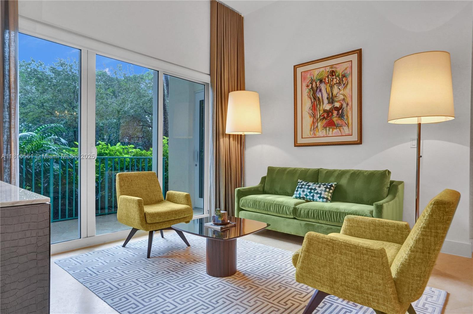 Aventura, Florida, 33180, United States, 2 Bedrooms Bedrooms, ,2 BathroomsBathrooms,Residential,For Sale,1848043