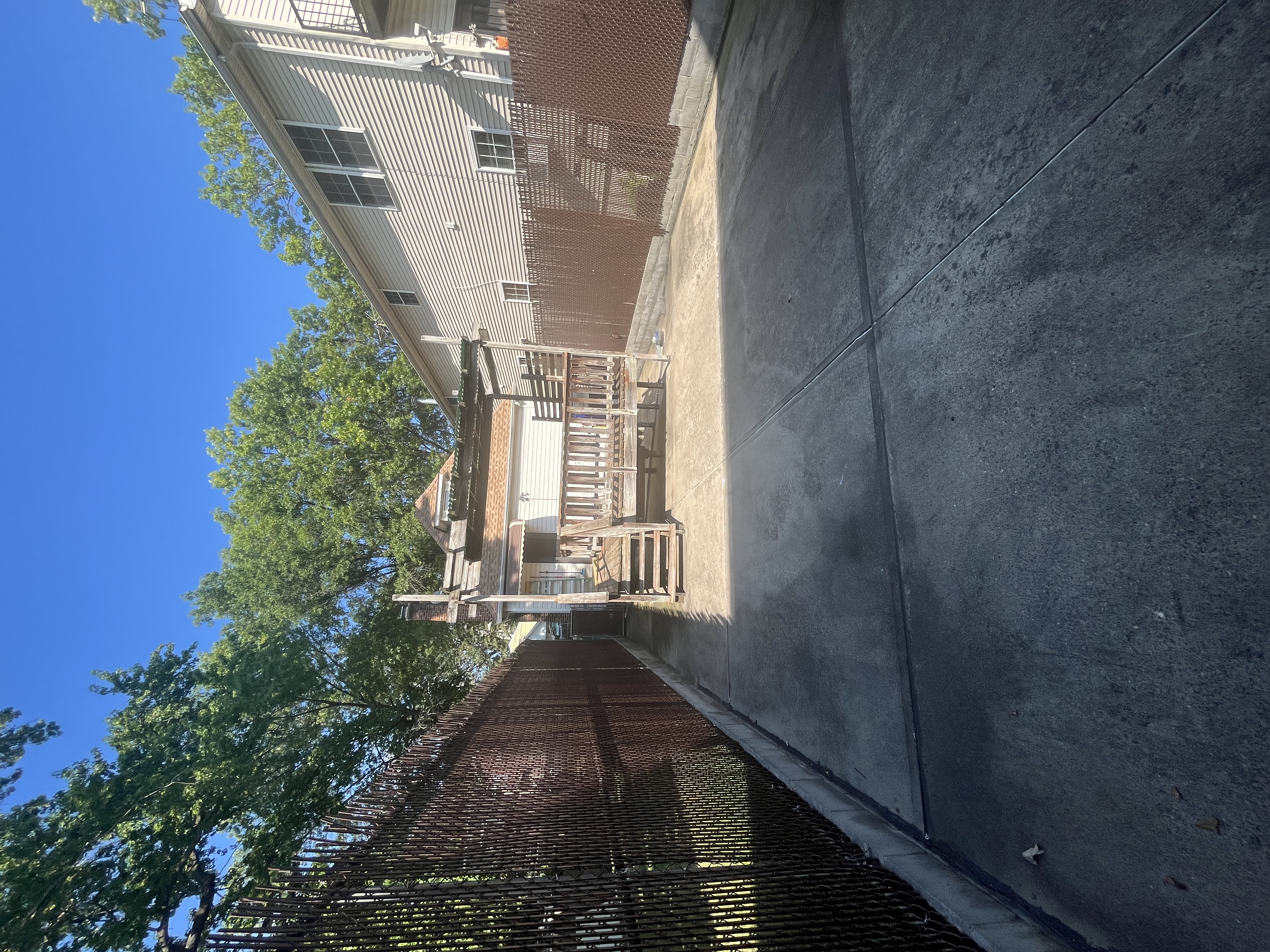 Bronx, New York, 10475, United States, 3 Bedrooms Bedrooms, ,2 BathroomsBathrooms,Residential,For Sale,1974345