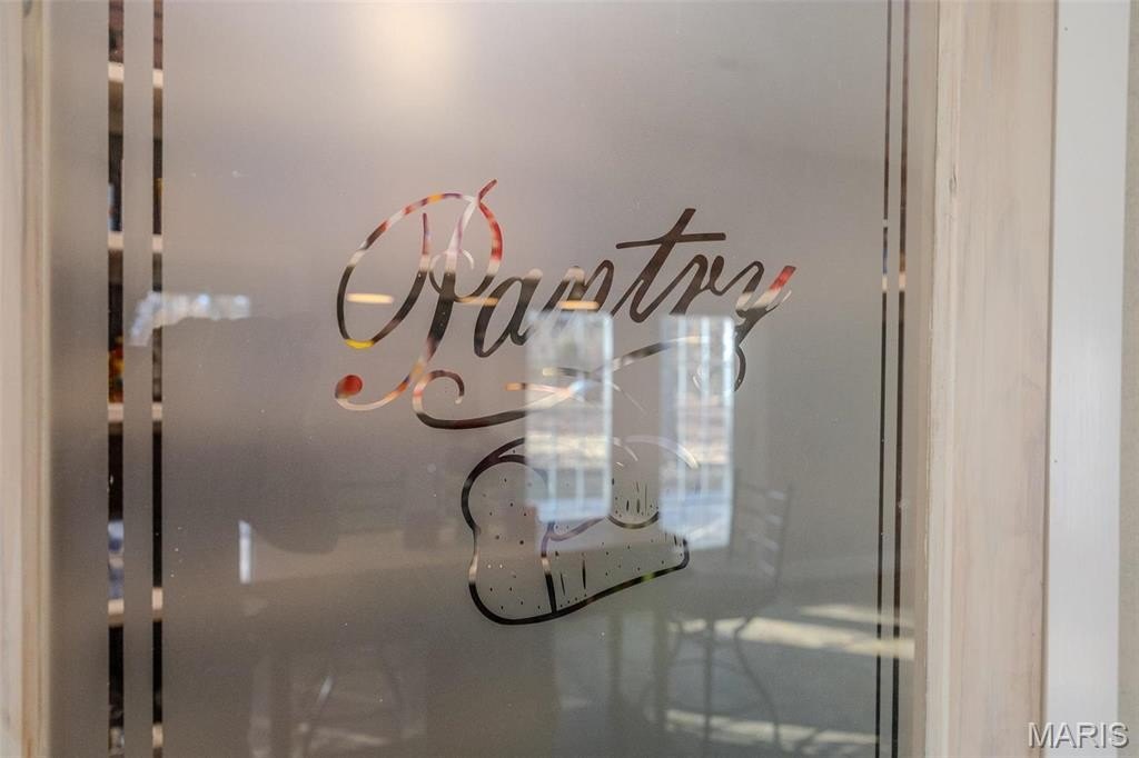 Lebanon, Missouri, 65536, United States, 4 Bedrooms Bedrooms, ,4 BathroomsBathrooms,Residential,For Sale,1976703