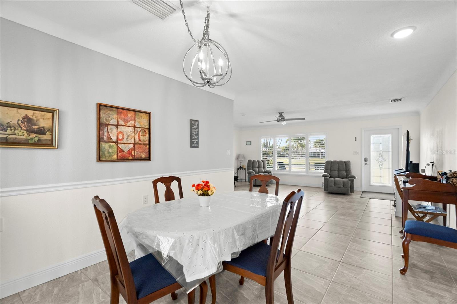 Treasure Island, Florida, 33706, United States, 3 Bedrooms Bedrooms, ,2 BathroomsBathrooms,Residential,For Sale,1996513