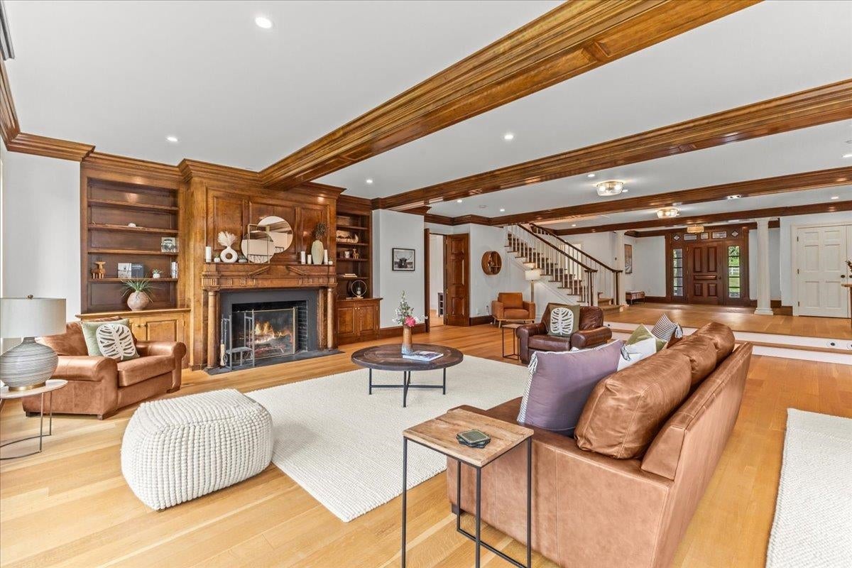 Stowe, Vermont, 05672, United States, 5 Bedrooms Bedrooms, ,7 BathroomsBathrooms,Residential,For Sale,1875535