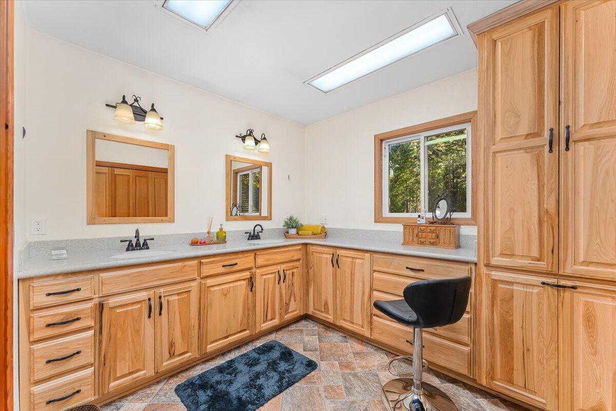 Shingletown, California, 96088, United States, 3 Bedrooms Bedrooms, ,3 BathroomsBathrooms,Residential,For Sale,1986484