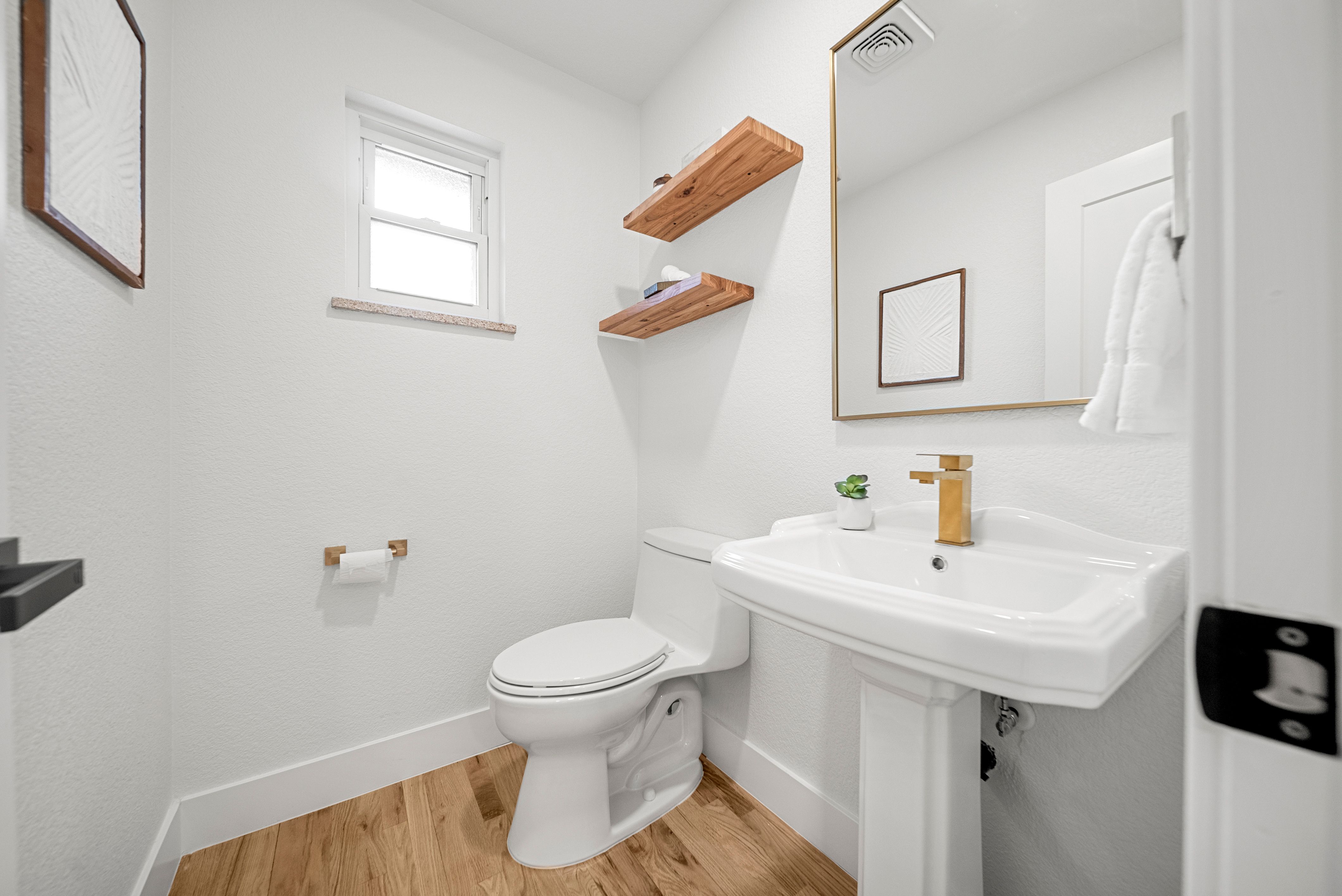  Fully Renovated Home In The Heart Of Littleton Park - 物件實景