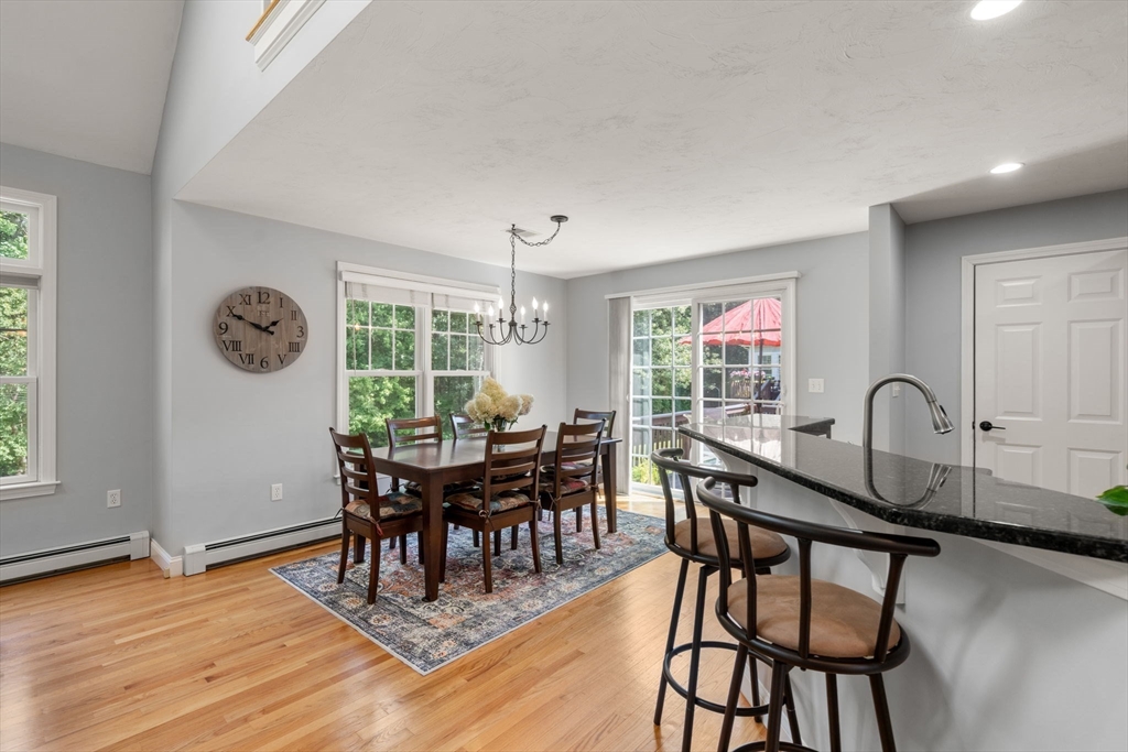 Kingston, Massachusetts, 02364, United States, 2 Bedrooms Bedrooms, ,3 BathroomsBathrooms,Residential,For Sale,1932418