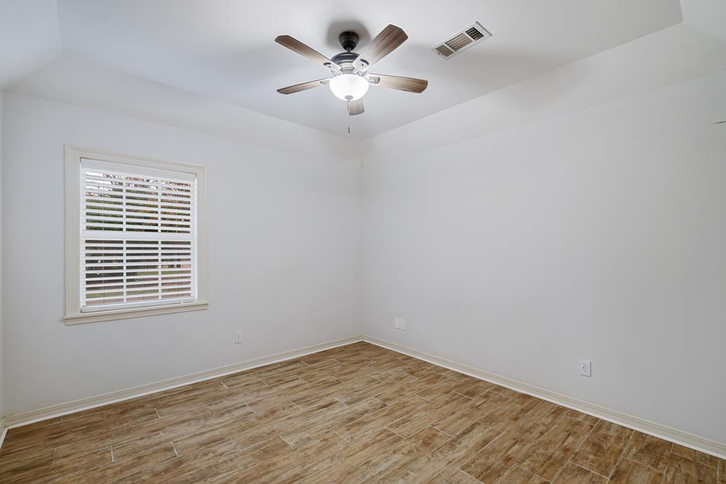 OXFORD, Mississippi, 38655, United States, 4 Bedrooms Bedrooms, ,3 BathroomsBathrooms,Residential,For Sale,1991795