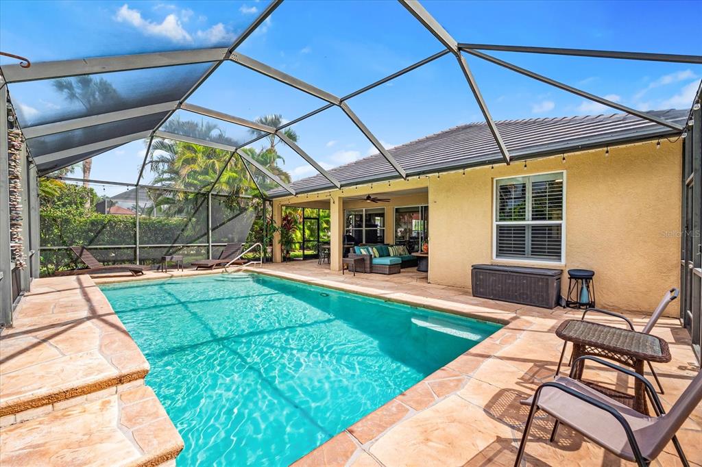 Bradenton, Florida, 34212, United States, 2 Bedrooms Bedrooms, ,2 BathroomsBathrooms,Residential,For Sale,1916954