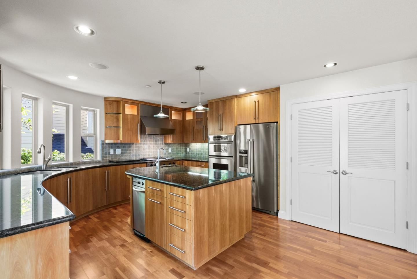 Santa Cruz, California, 95060, United States, 3 Bedrooms Bedrooms, ,3 BathroomsBathrooms,Residential,For Sale,1826420
