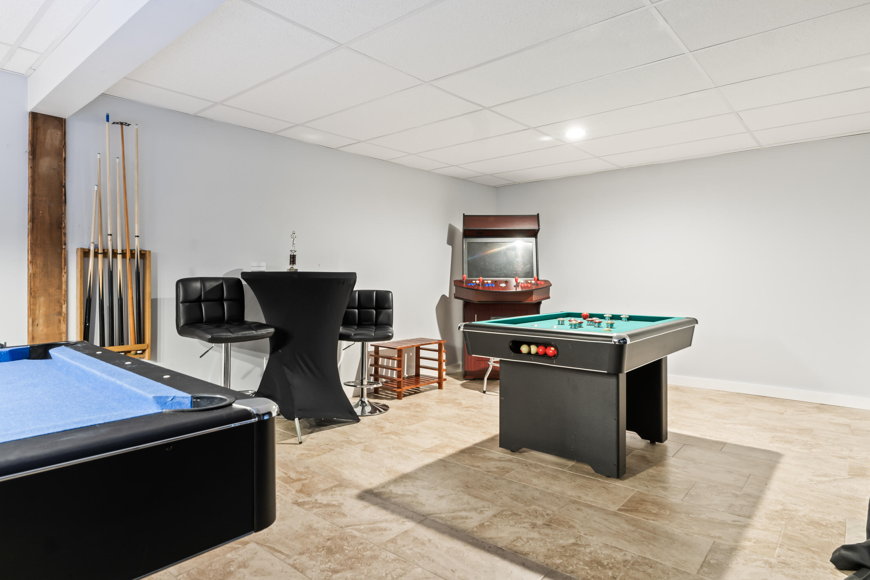 Ogunquit, Maine, 03907, United States, ,4 BathroomsBathrooms,Residential,For Sale,1830801
