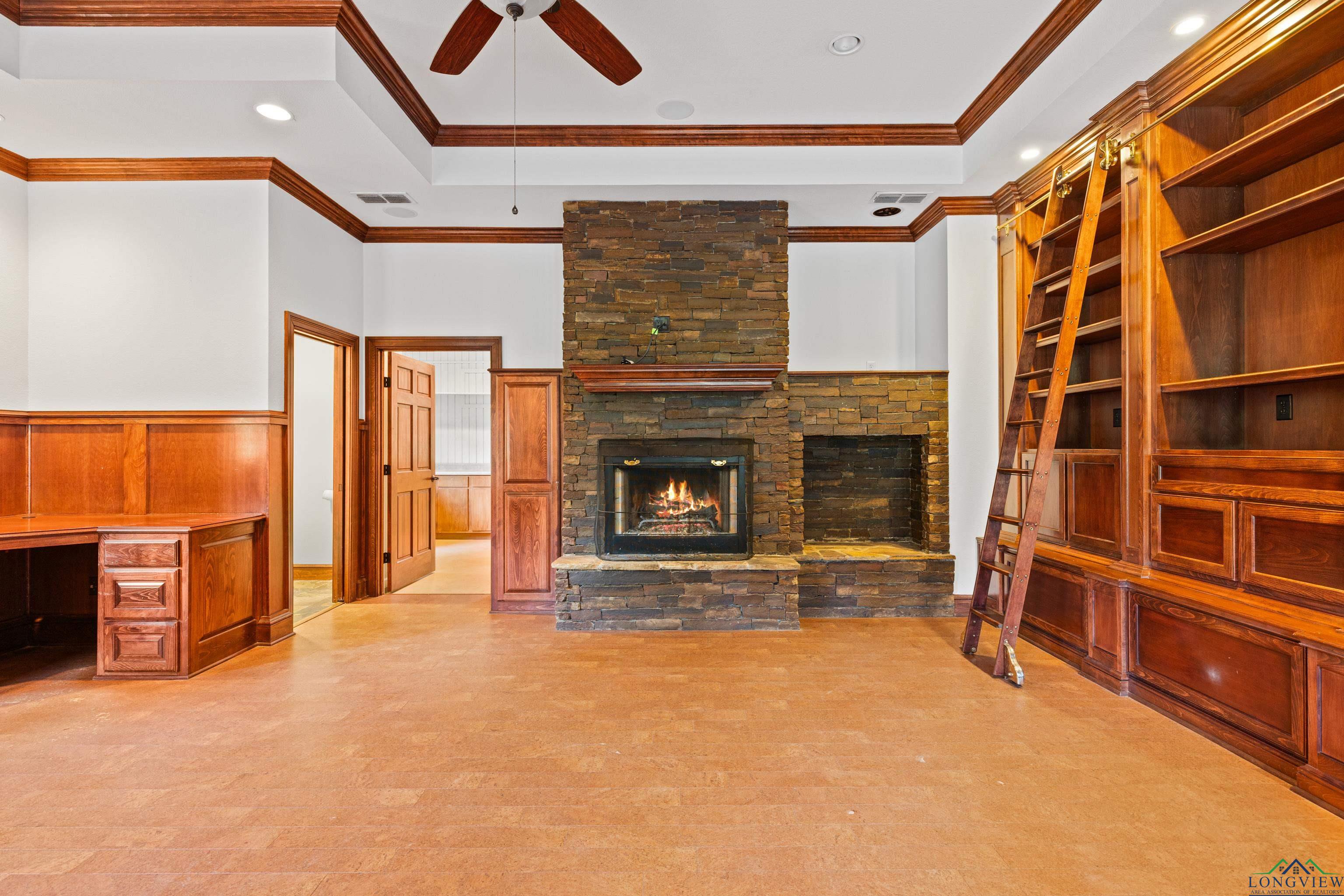 Longview, Texas, 75605, United States, 4 Bedrooms Bedrooms, ,6 BathroomsBathrooms,Residential,For Sale,1907778