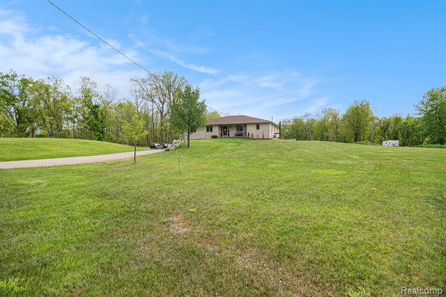 Iosco Twp, Michigan, 48843, United States, 4 Bedrooms Bedrooms, ,4 BathroomsBathrooms,Residential,For Sale,1980571