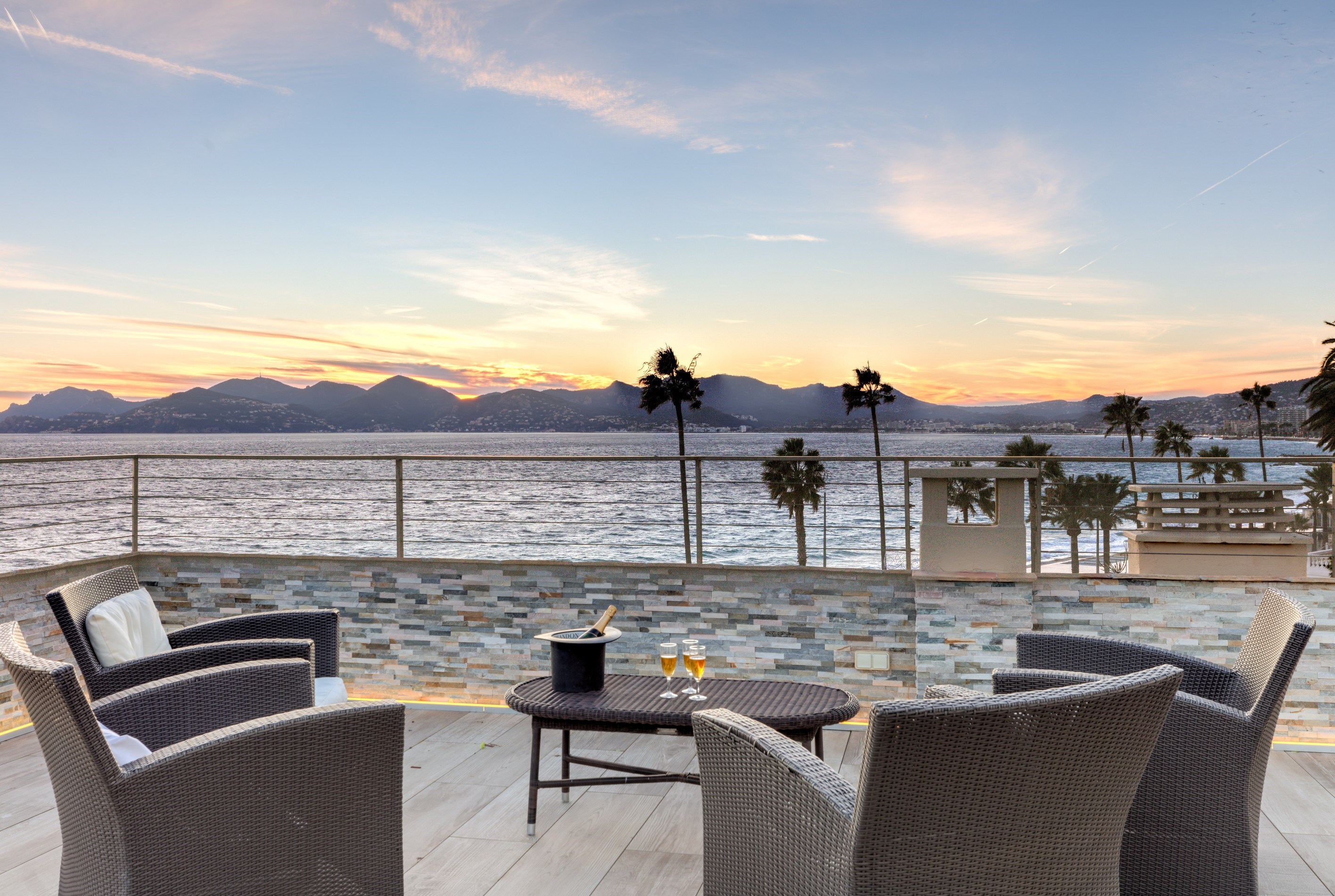  Cannes, seafront and old port, 5-room top floor apartment - 物件實景