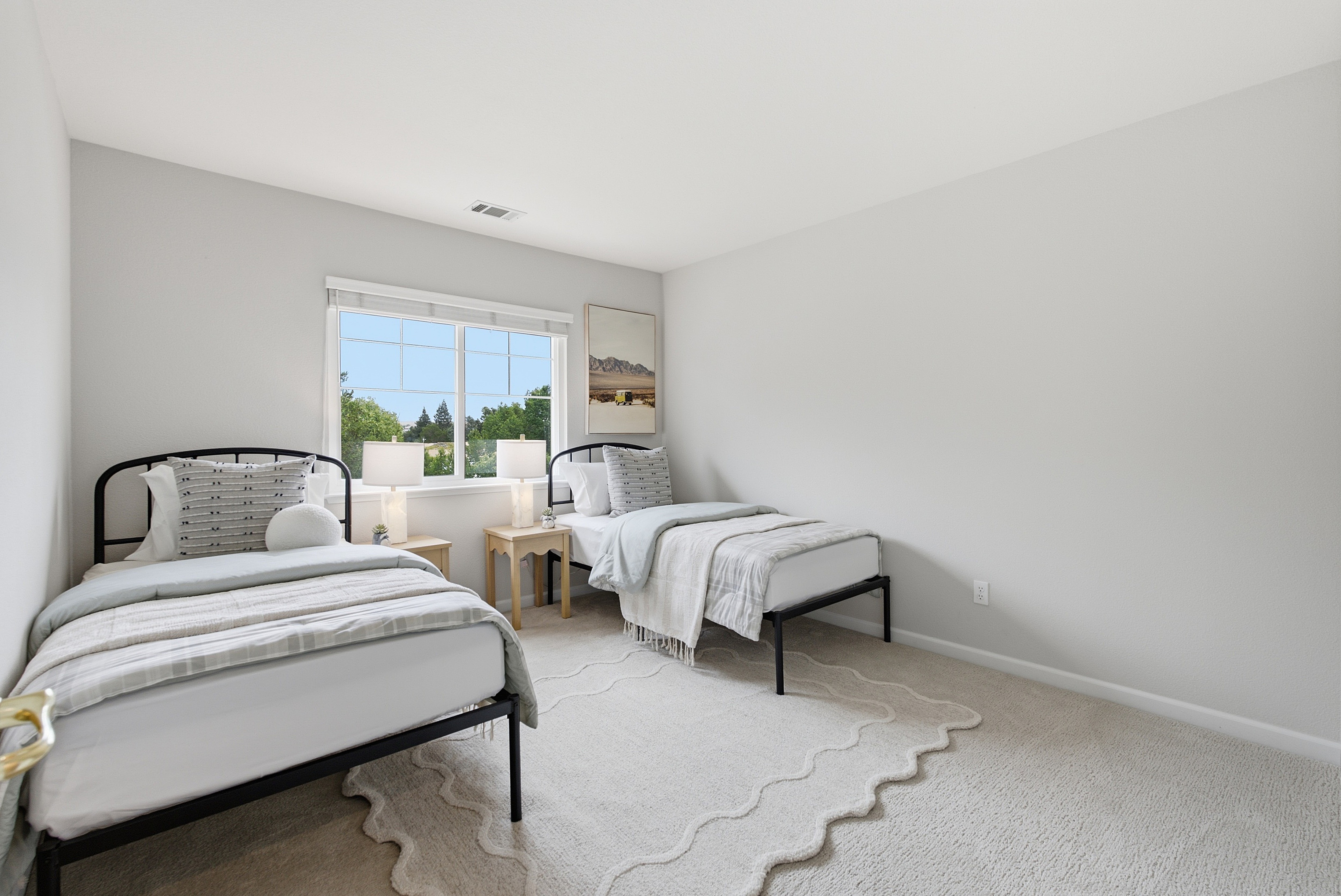  Beautifully Updated Henry Ranch Home with Scenic Views and Modern Comfort - 物件實景