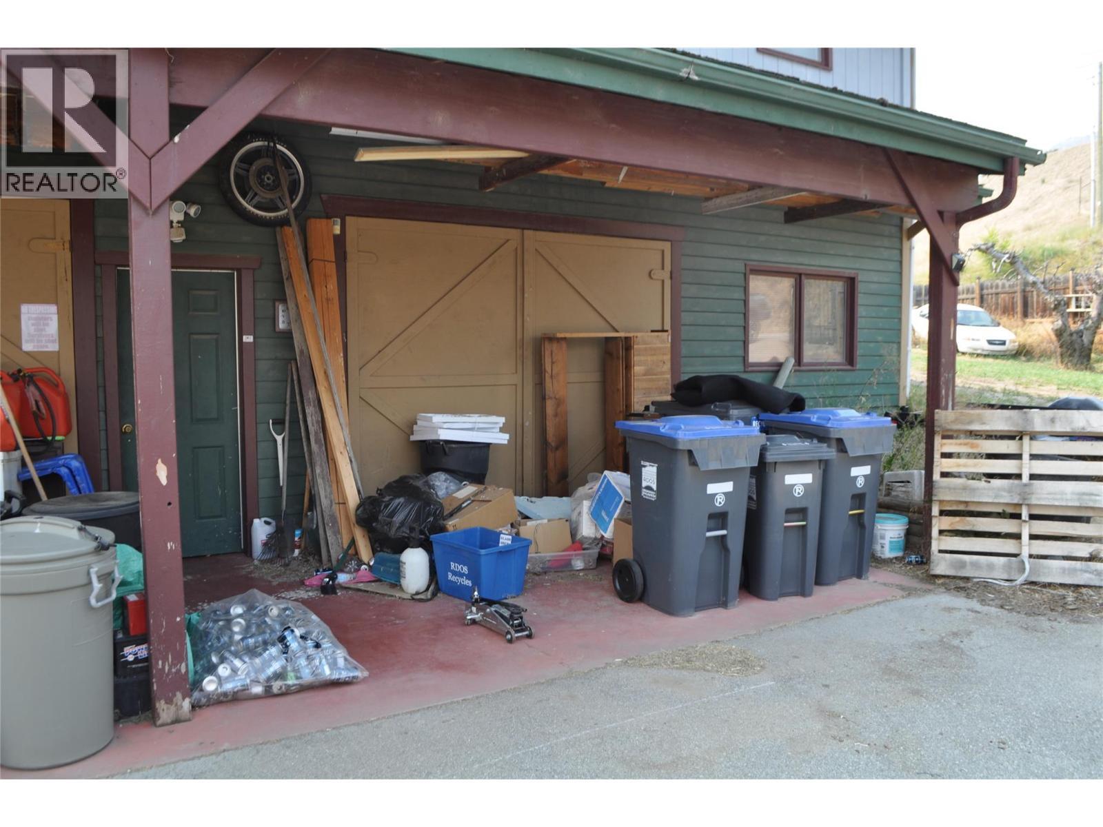 KALEDEN, British Columbia, V0H 1K0, CA, 1 Bedroom Bedrooms, ,1 BathroomBathrooms,Residential,For Sale,1948782