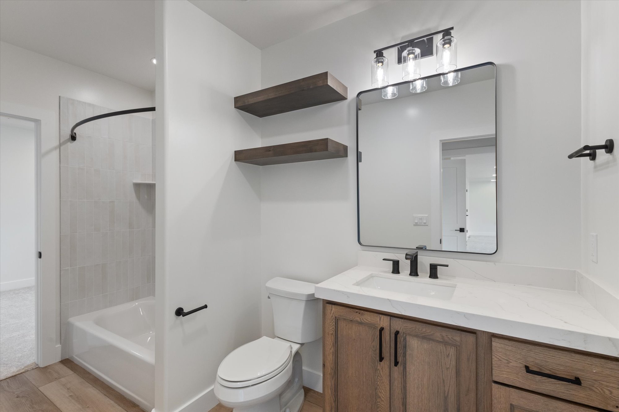 Heber, Utah, 84032, United States, 5 Bedrooms Bedrooms, ,3 BathroomsBathrooms,Residential,For Sale,1976197