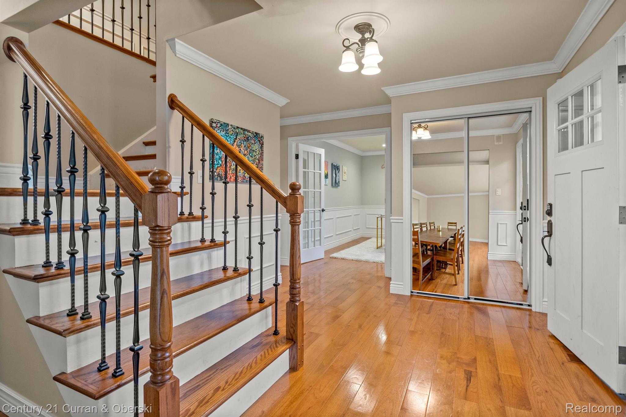 West Bloomfield Charter Township, Michigan, 48322, United States, 4 Bedrooms Bedrooms, ,3 BathroomsBathrooms,Residential,For Sale,1977559