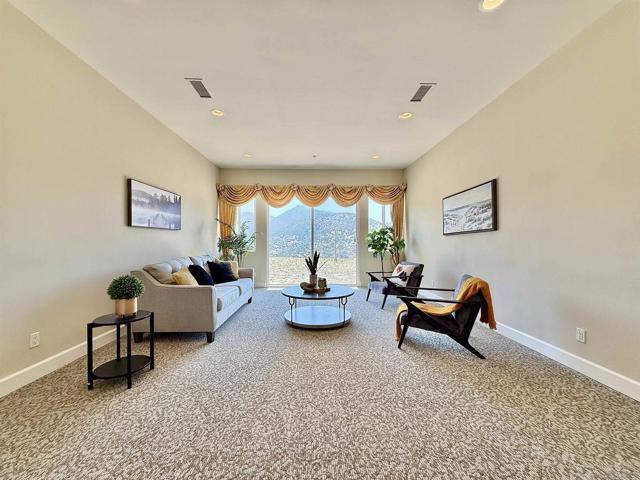 Lakeside, California, 92040, United States, 4 Bedrooms Bedrooms, ,4 BathroomsBathrooms,Residential,For Sale,1828721