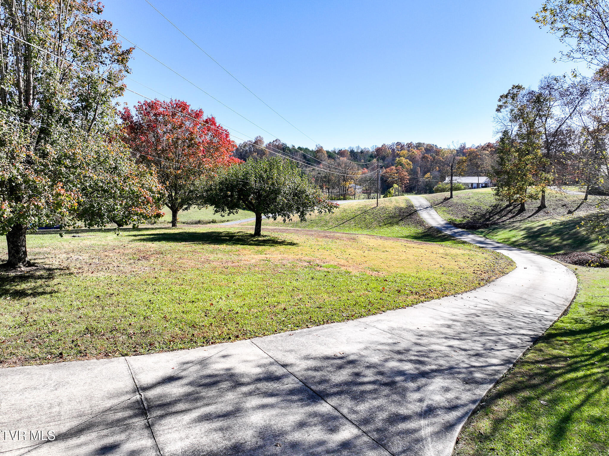 Greeneville, Tennessee, 37743, United States, 3 Bedrooms Bedrooms, ,2 BathroomsBathrooms,Residential,For Sale,1990242