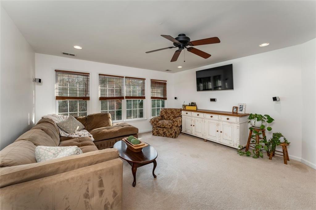 Marietta, Georgia, 30064, United States, 5 Bedrooms Bedrooms, ,5 BathroomsBathrooms,Residential,For Sale,2003371