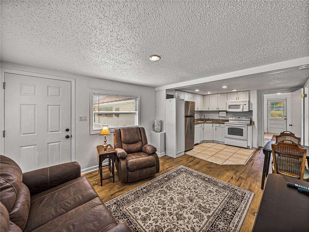 Lake Wales, Florida, 33898, United States, 3 Bedrooms Bedrooms, ,2 BathroomsBathrooms,Residential,For Sale,1950388