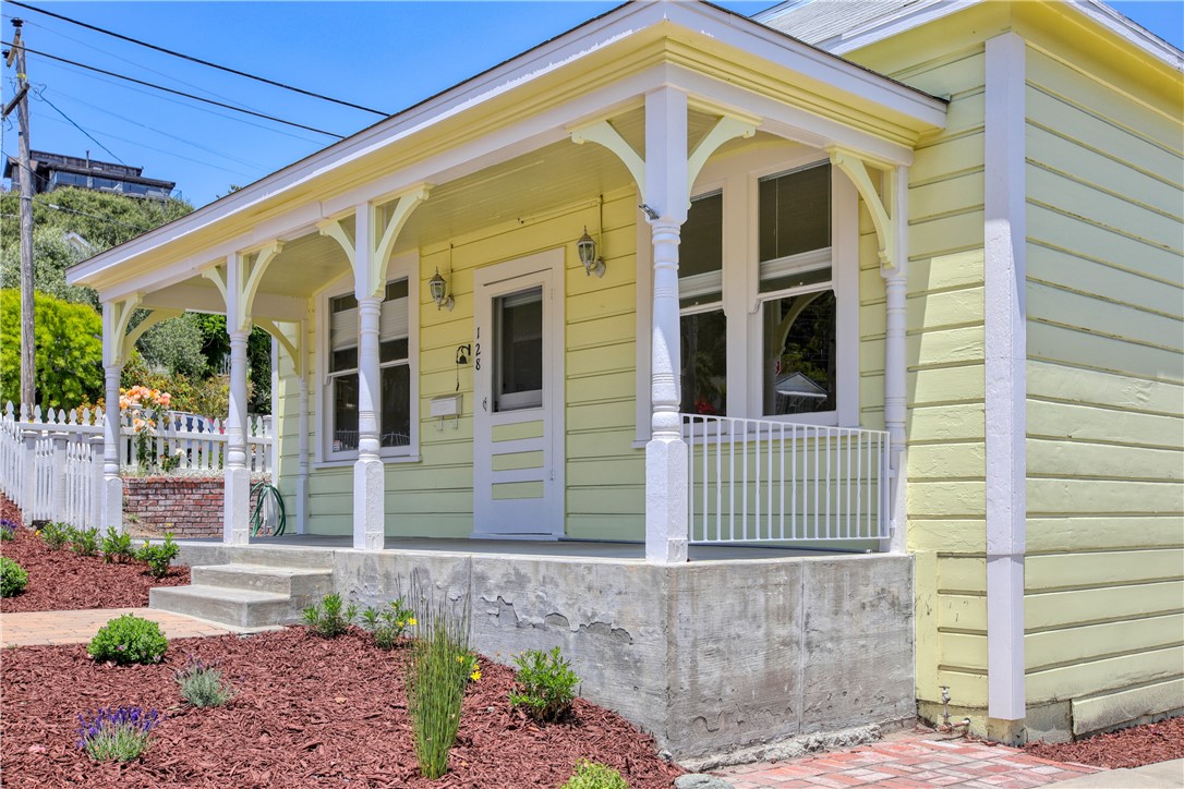 Arroyo Grande, California, 93420, United States, 3 Bedrooms Bedrooms, ,2 BathroomsBathrooms,Residential,For Sale,1860369
