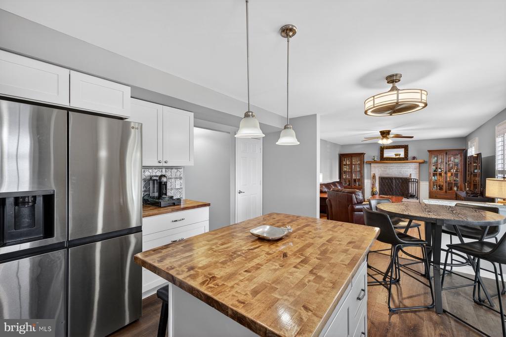 Adamstown, Maryland, 21710, United States, 3 Bedrooms Bedrooms, ,4 BathroomsBathrooms,Residential,For Sale,2012547