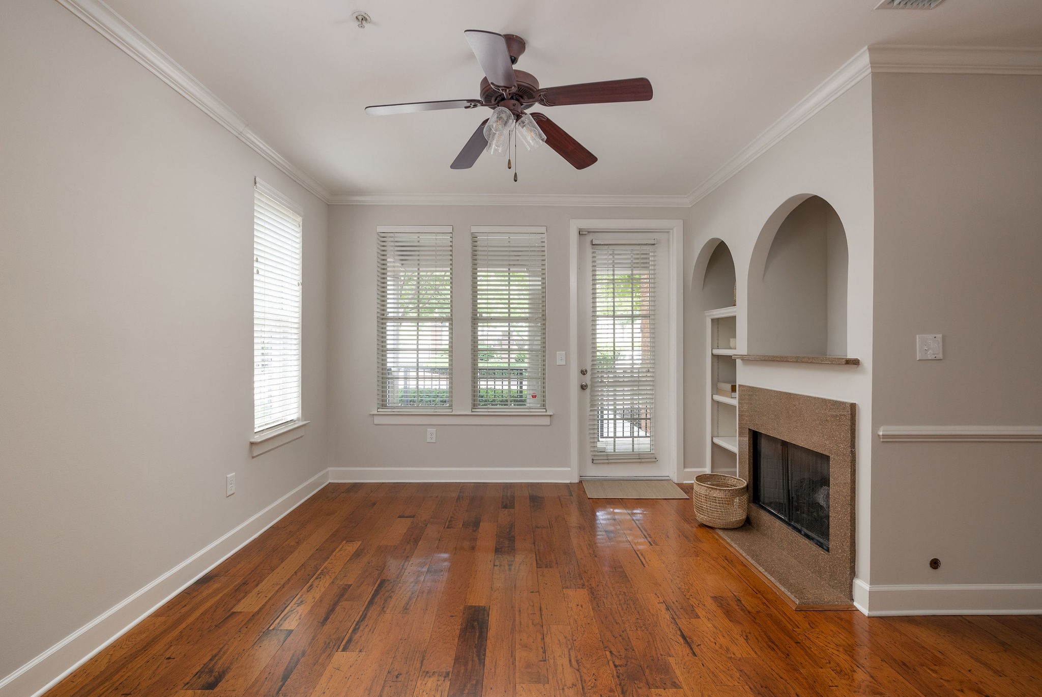  311 Seven Springs Way, Brentwood, TN, 37027 - 物件實景