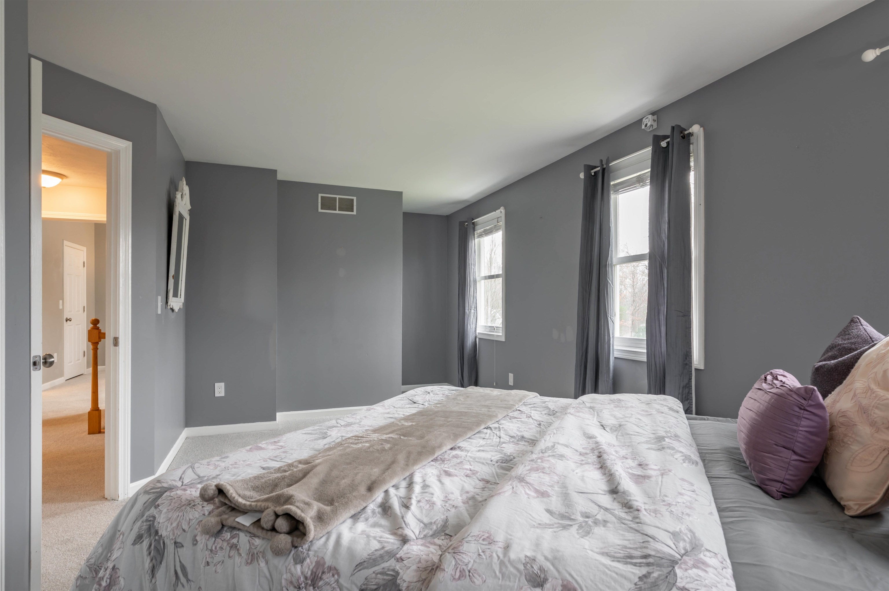 Hooksett, New Hampshire, 03106, United States, 3 Bedrooms Bedrooms, ,1 BathroomBathrooms,Residential,For Sale,2002155