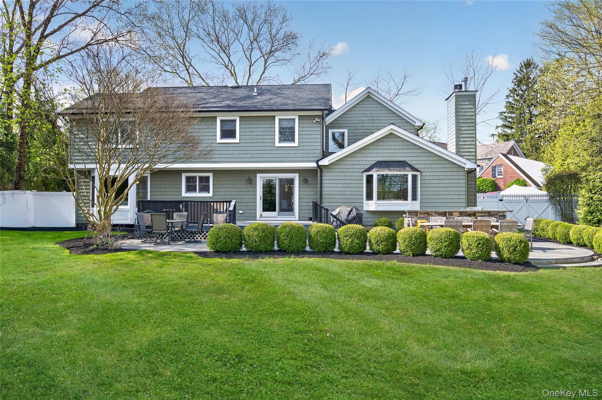  21 Midland Street, Cold Spring Harbor, NY 11724 - 物件實景