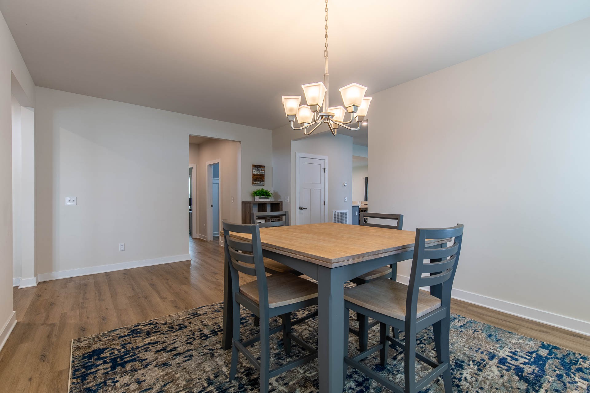 Smyrna, Tennessee, 37167, United States, 5 Bedrooms Bedrooms, ,4 BathroomsBathrooms,Residential,For Sale,1848670