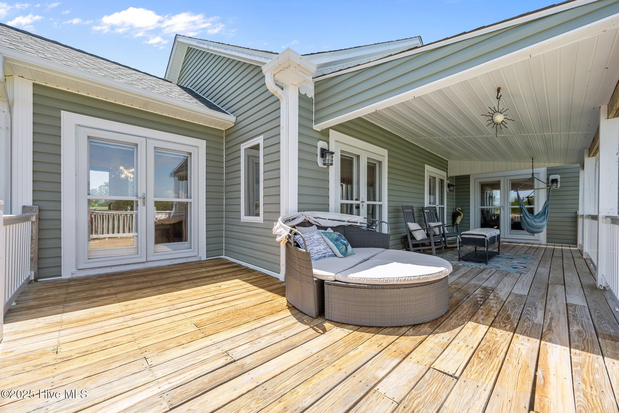Sneads Ferry, North Carolina, 28460, United States, 4 Bedrooms Bedrooms, ,4 BathroomsBathrooms,Residential,For Sale,1883295